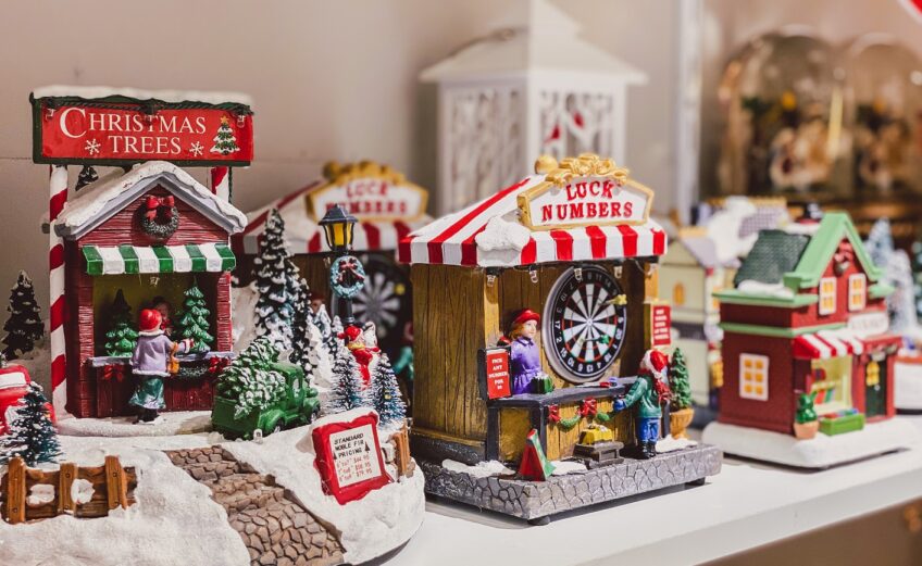 Loja de decoração de Natal abre as portas no Shopping Curitiba